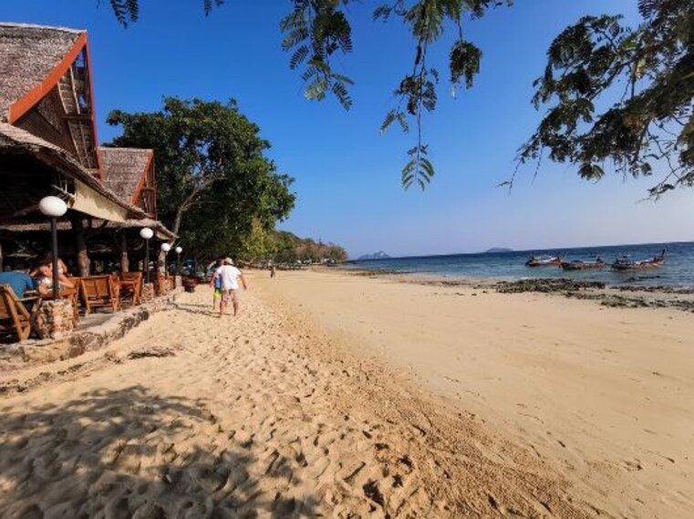 Phi Phi Relax Beach Resort-2